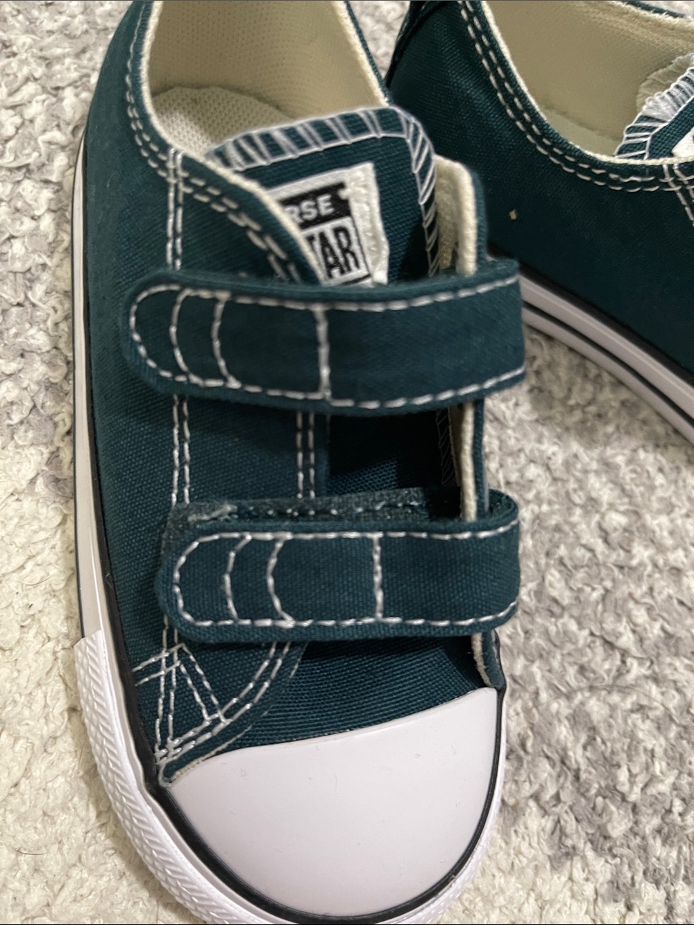 NEW- Converse - 7c or 8c - Picture 3 of 6
